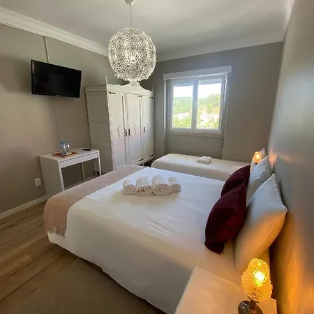 Quinta Janelas Do Vale Guest house