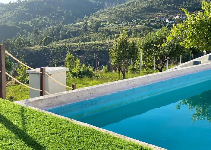 Quinta Janelas Do Vale ゲストハウス 4*